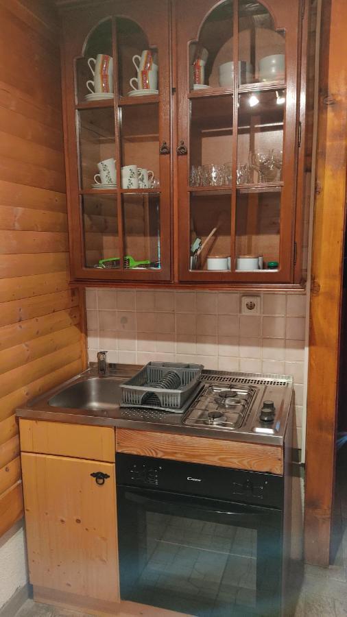 Kuca Za Odmor "Med Strmci" Villa Zlobin Bagian luar foto