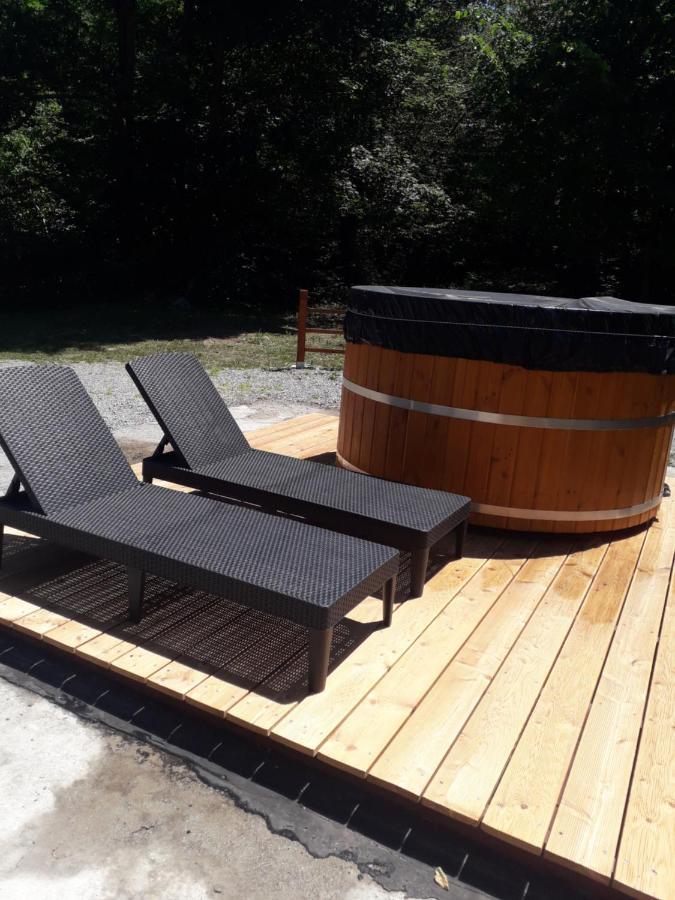 Kuca Za Odmor "Med Strmci" Villa Zlobin Bagian luar foto
